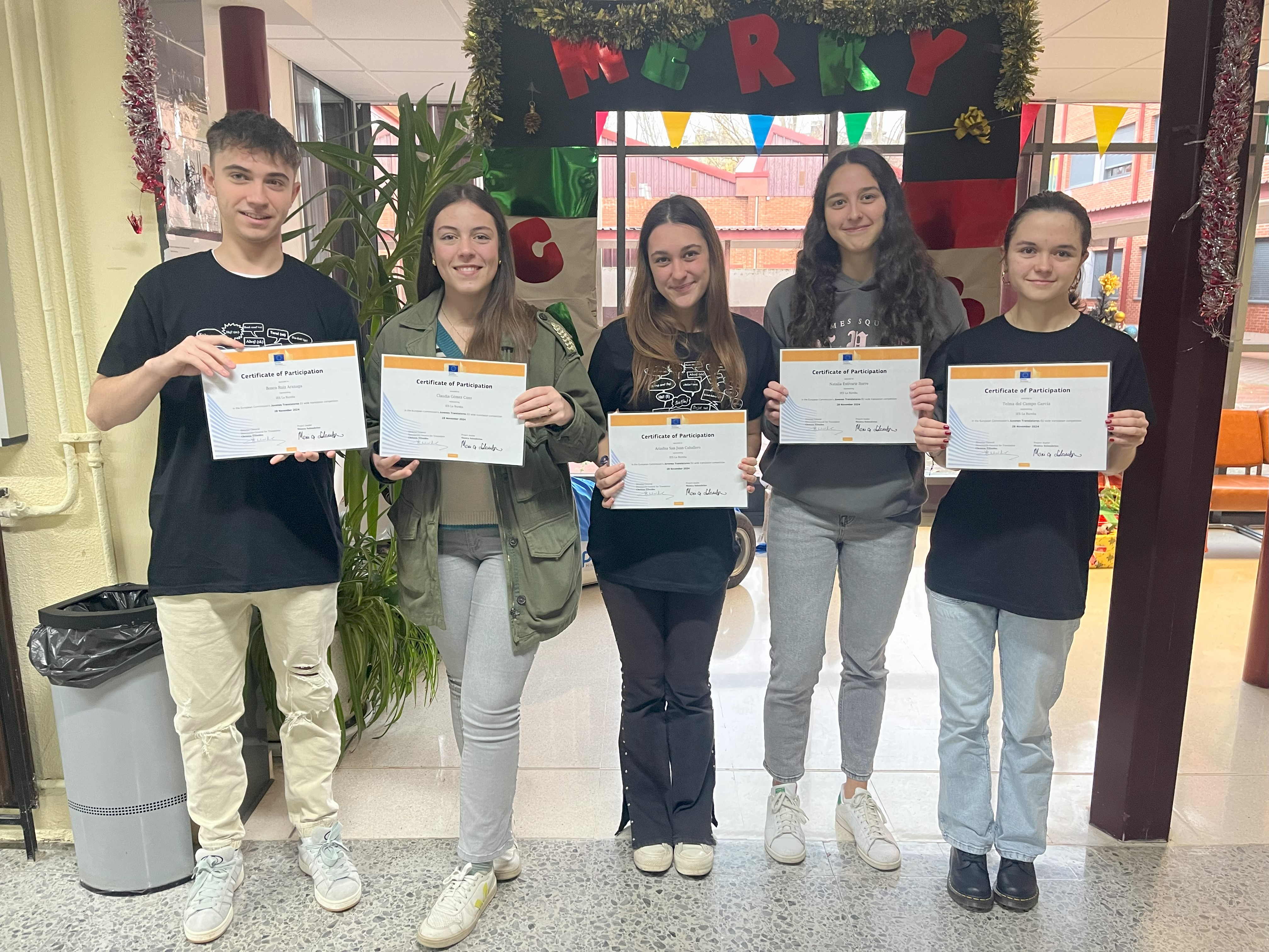 Bosco Ruiz, Claudia Gómez, Ariadna San Juan, Natalia Estívariz, y Telma del Campo