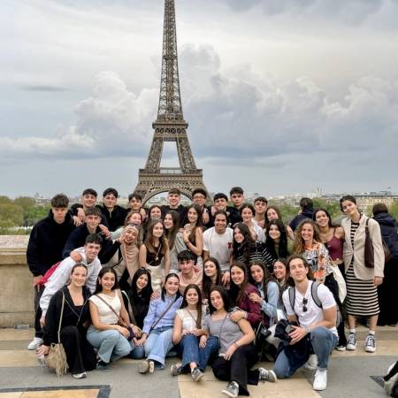 1º DE BACHILLERATO SE VA DE VIAJE DE FIN DE CURSO A PARÍS 